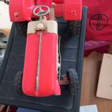 Toy tractor