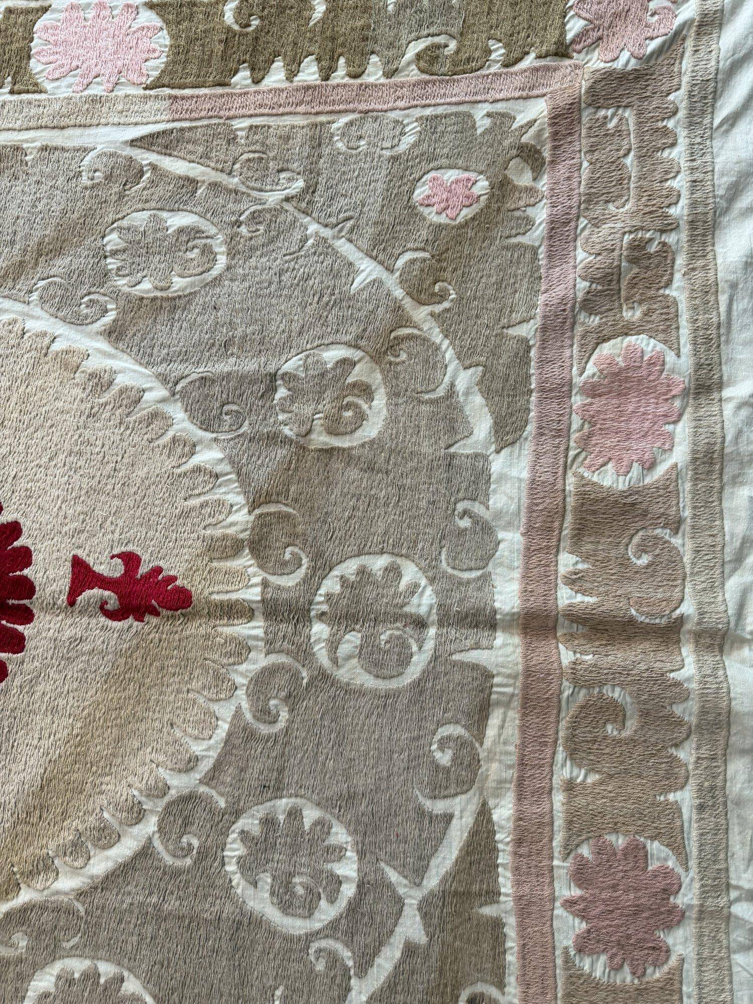 Vintage hand-embroidered tablecloth 168x138 cm