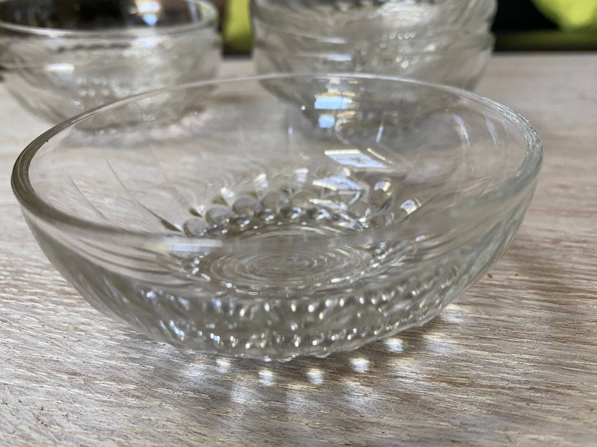6 glass dessert bowls