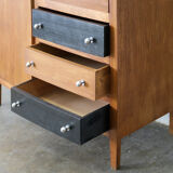 Walk-in wardrobe Dresser