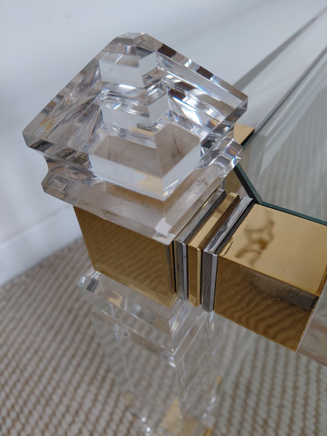 Table XL Laiton massif et Plexiglas-Style Jansen 1970