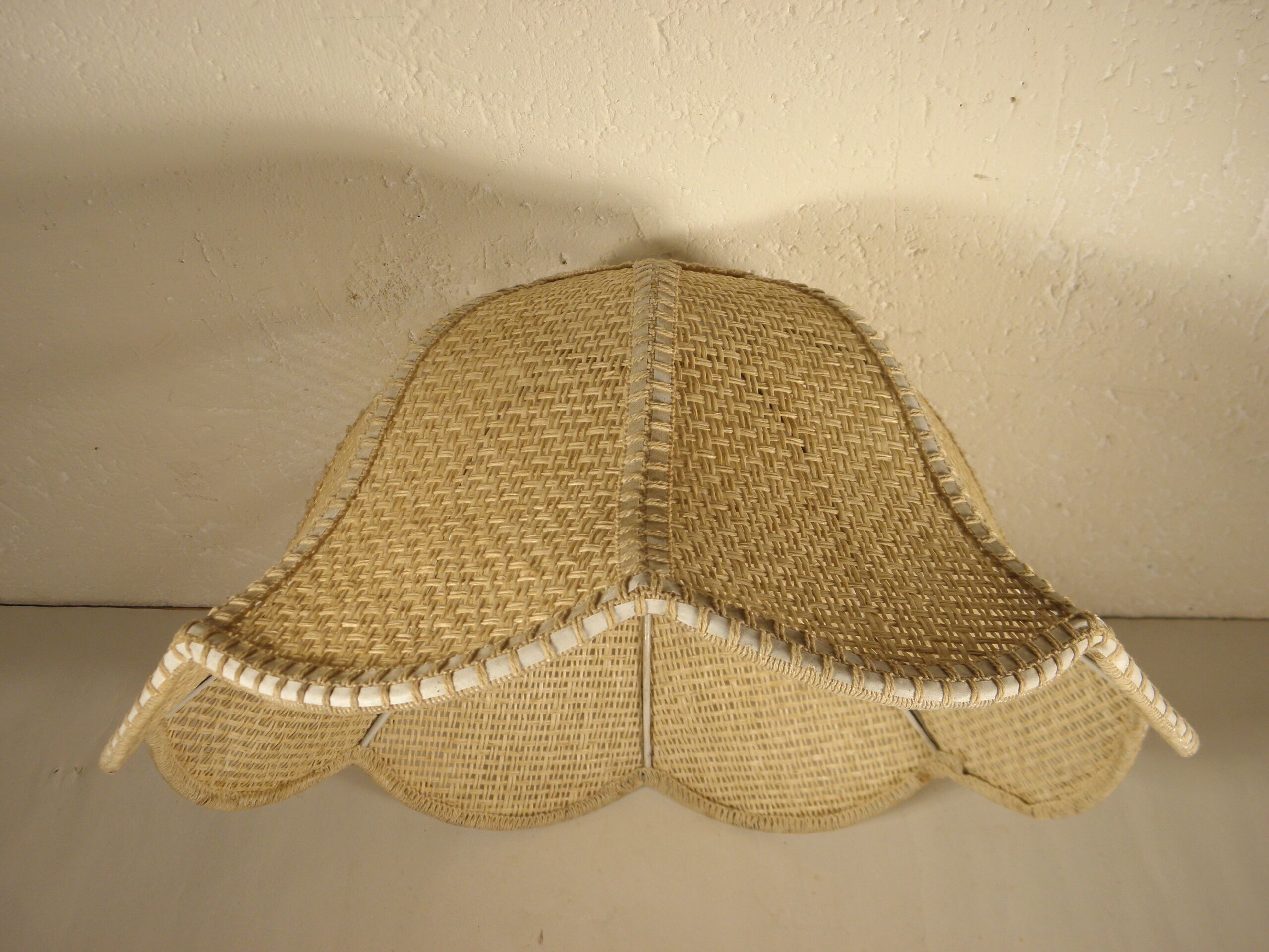 Lampshade for suspension in raffia 70s