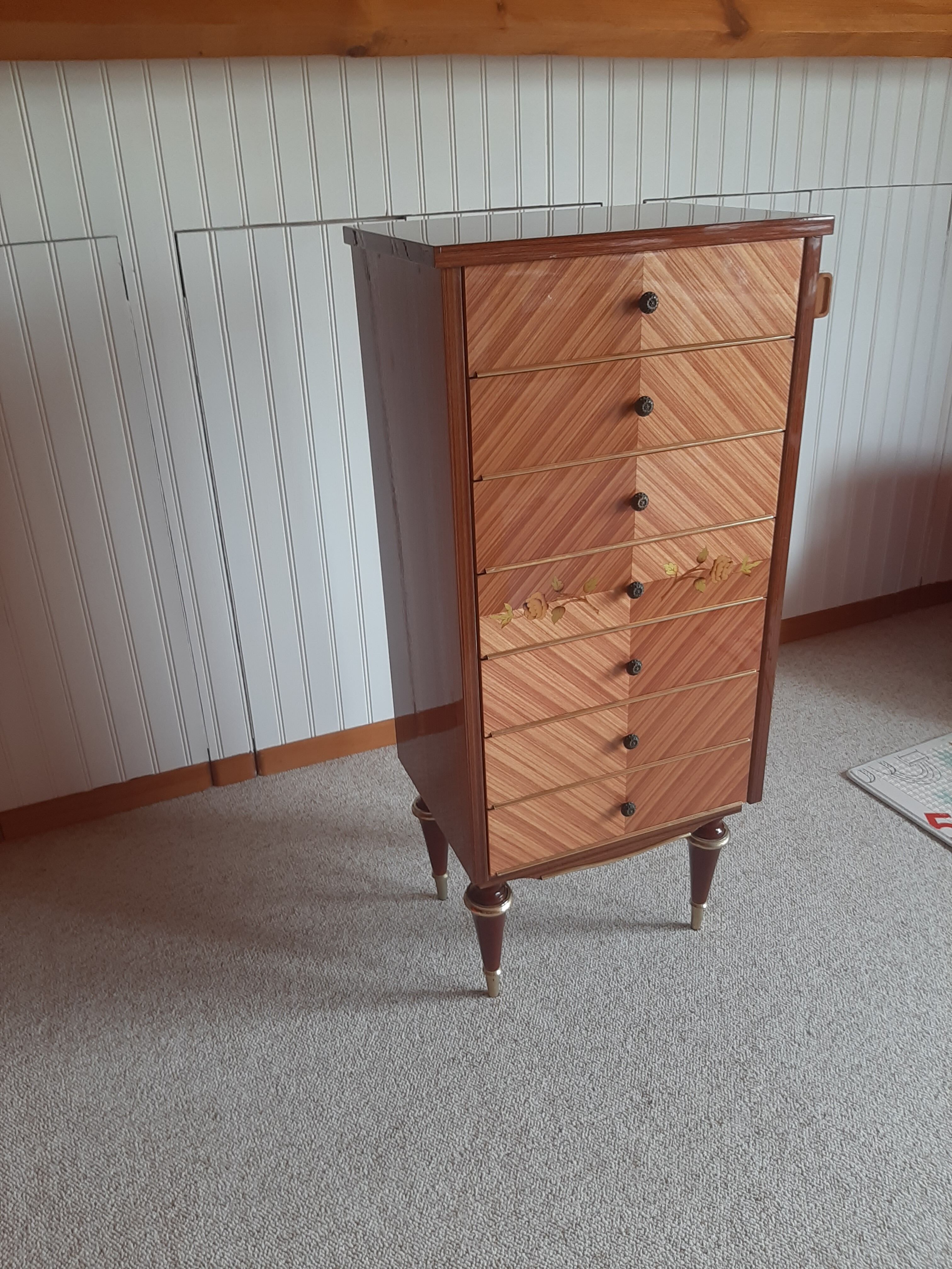 Commode semainier 7 tiroirs style Louis XVI