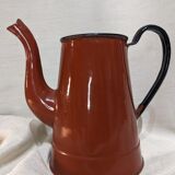 Enameled carafe