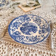 7 assiettes plates, terre de fer, Italie