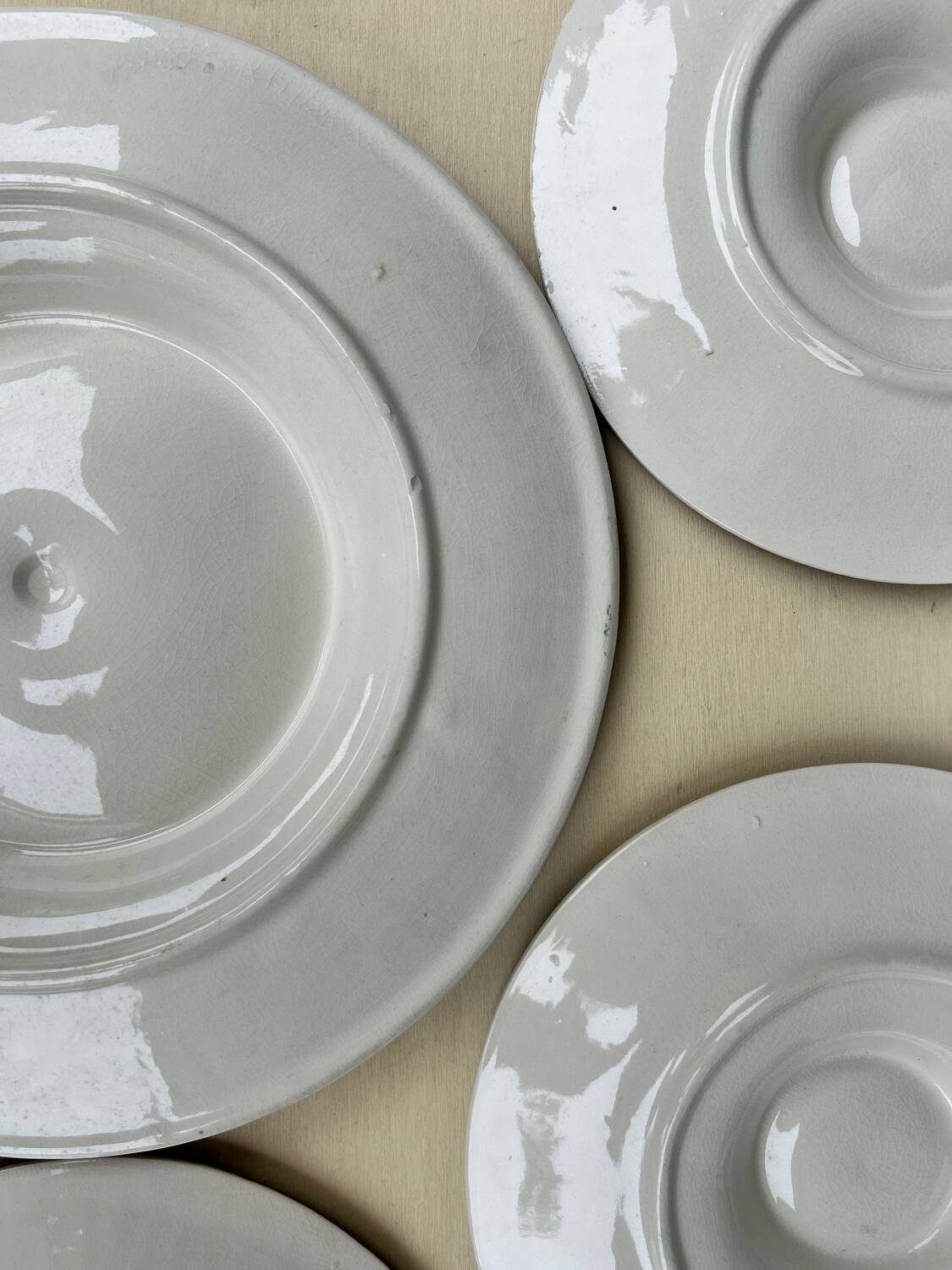 Longchamps oyster plates