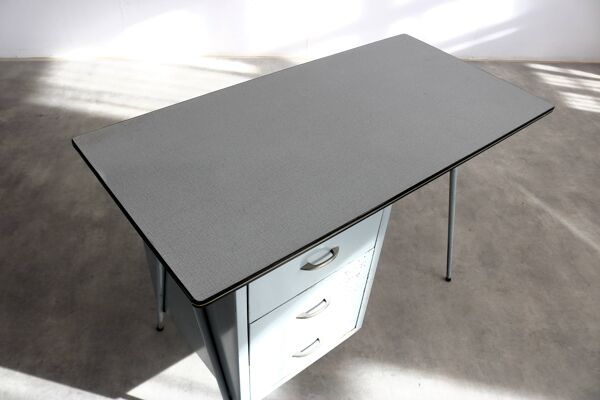 Bureau vintage   style industriel   années 1960   bureau