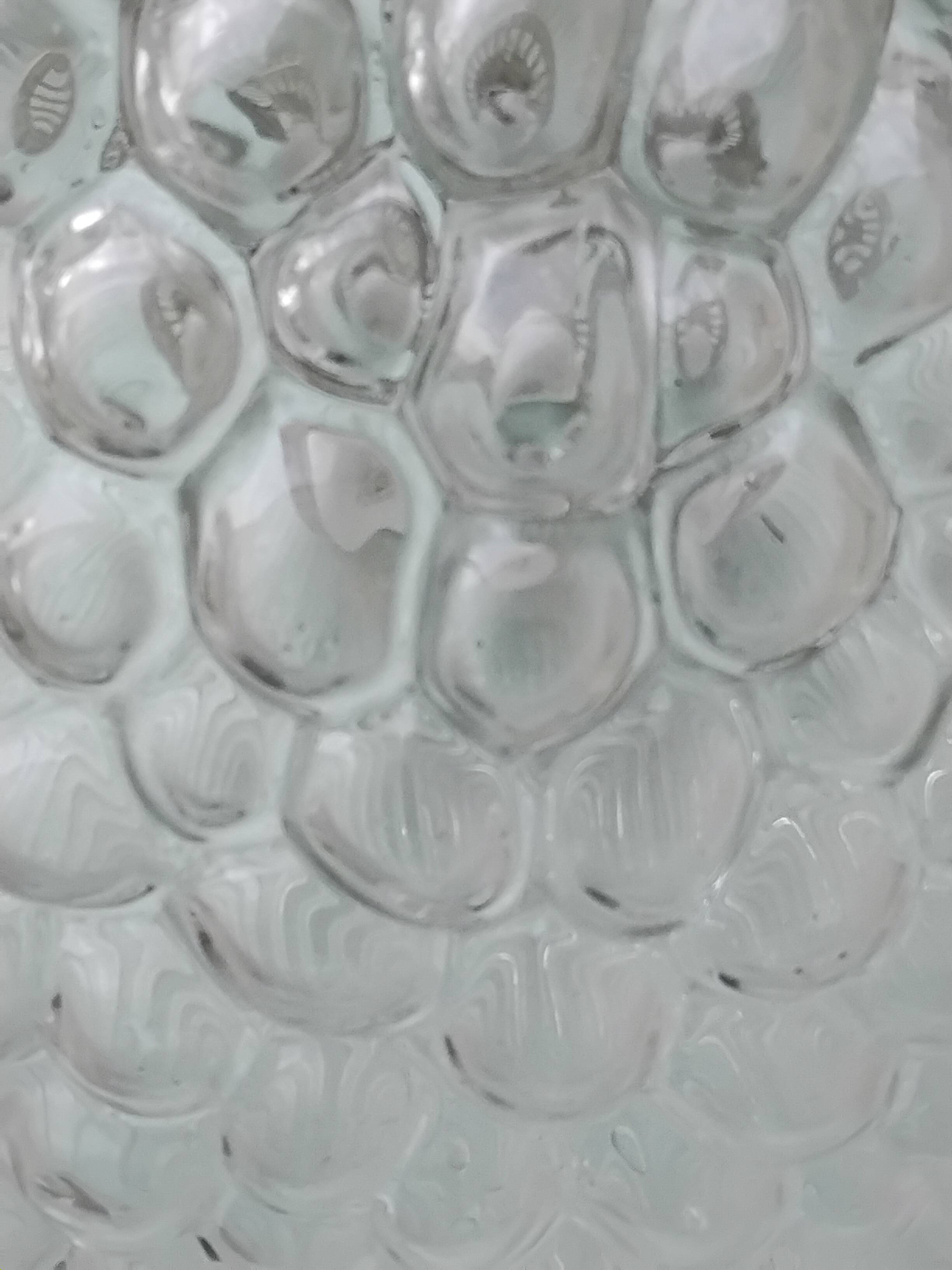 Glass suspension