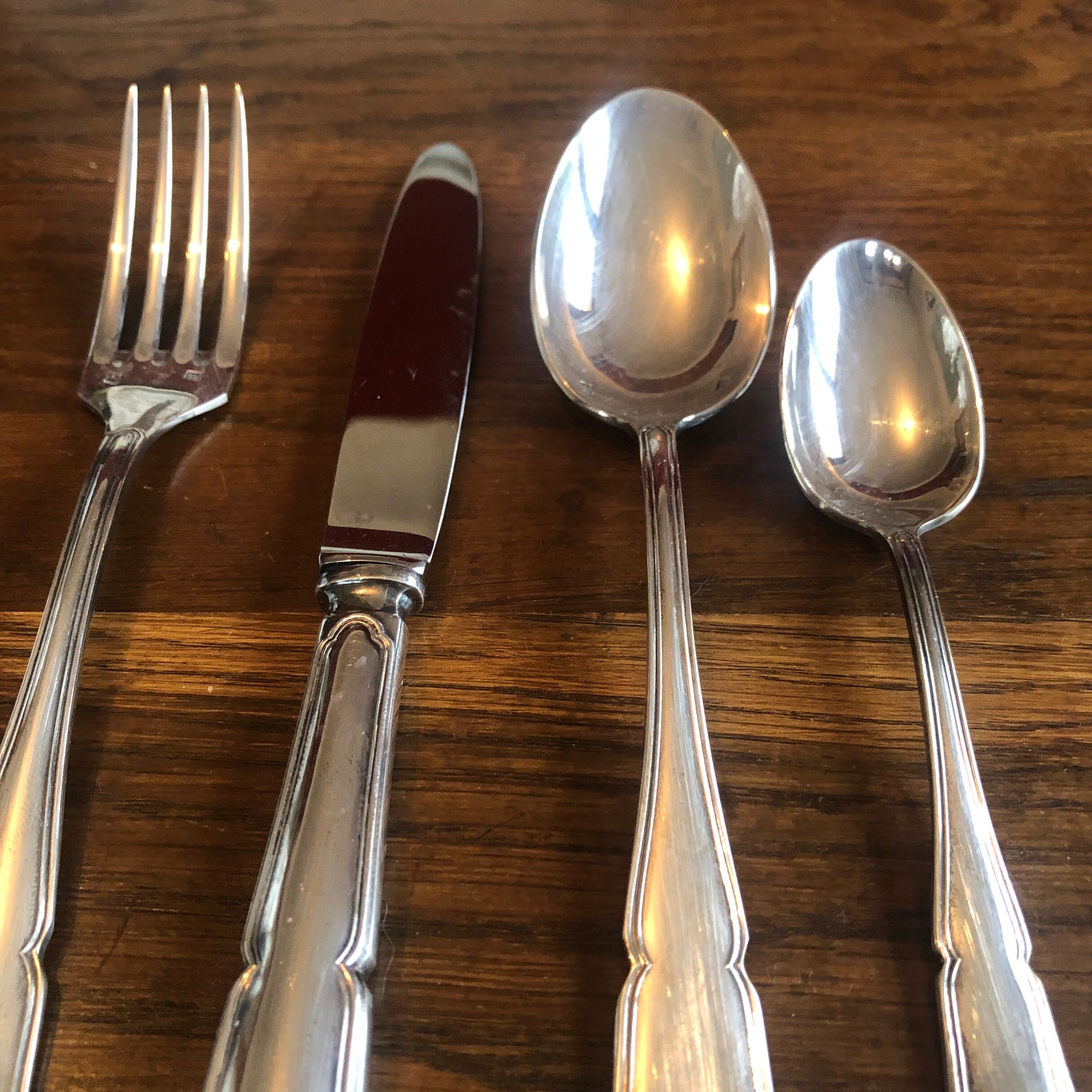 1 set 4 silver metal cover