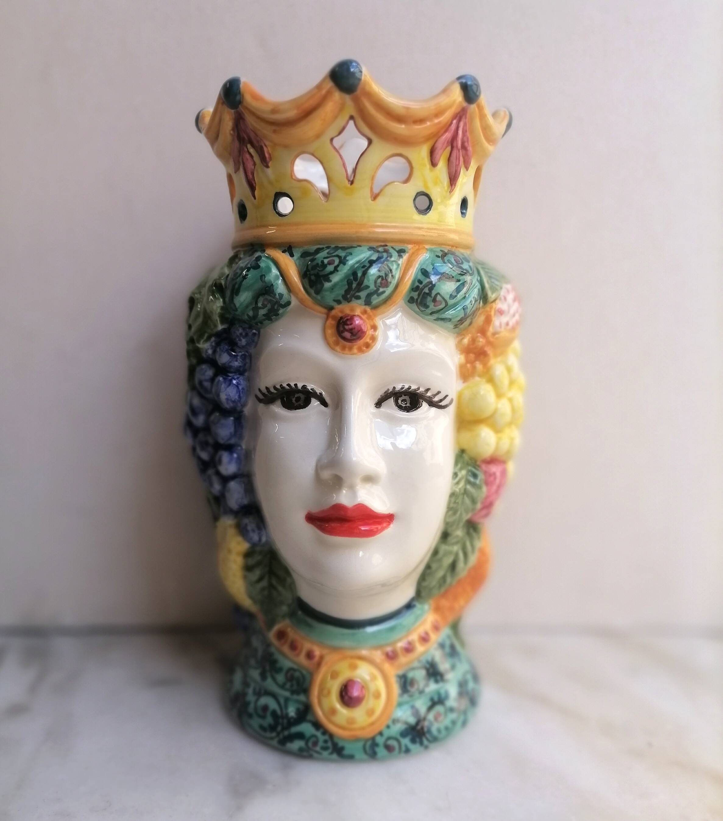 vaso in ceramica a forma di teste di moro siciliane