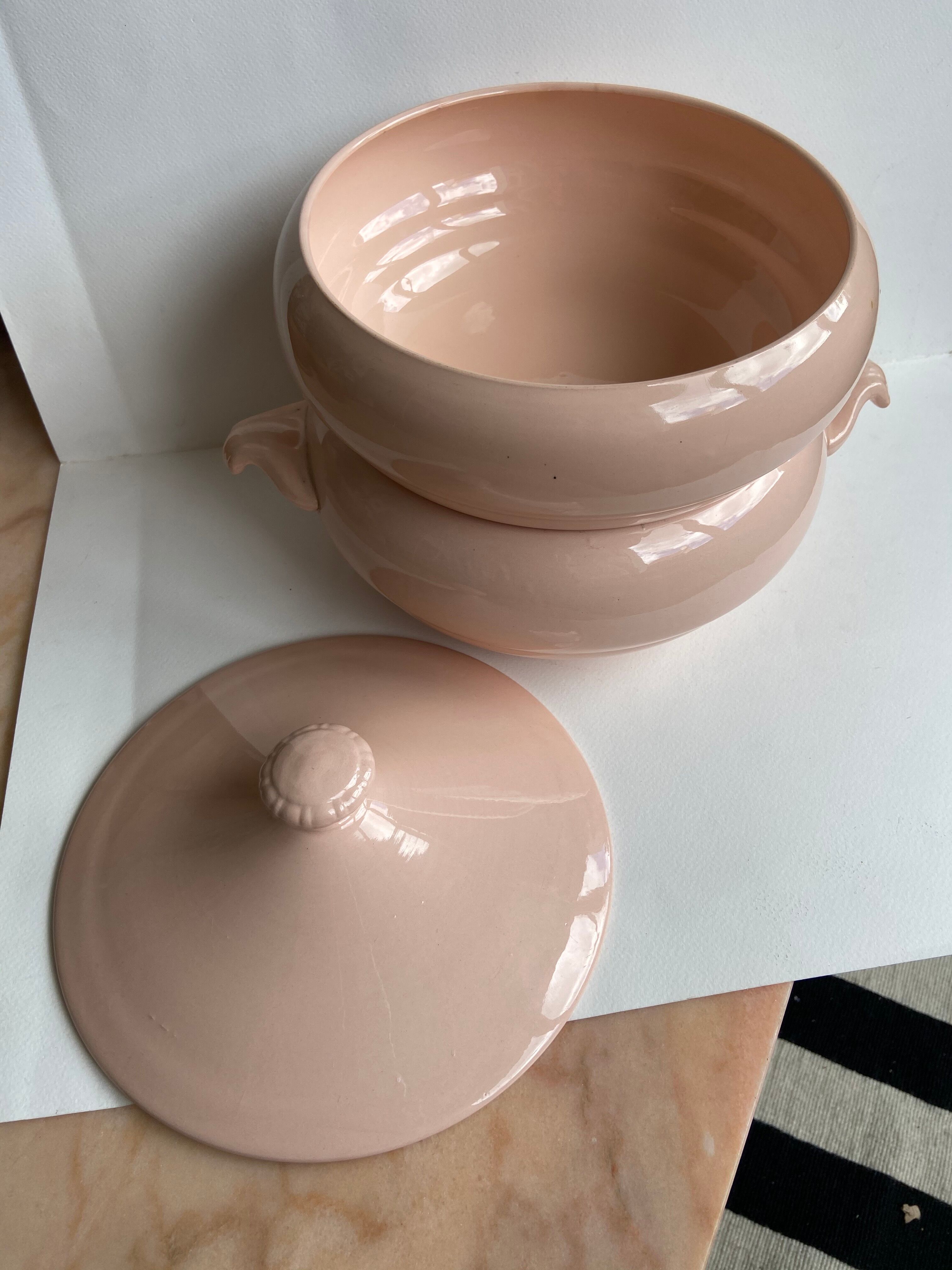 Pair of Digouin Sarreguemines dishes with powder pink lid