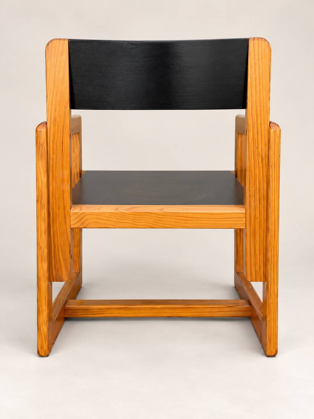 André Sornay armchair in solid pine and black lacquer – circa 1960