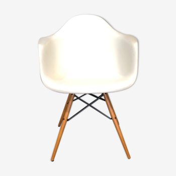 Fauteuil DAW blanc par Charles & Ray Eames