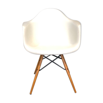 Fauteuil DAW blanc par Charles & Ray Eames