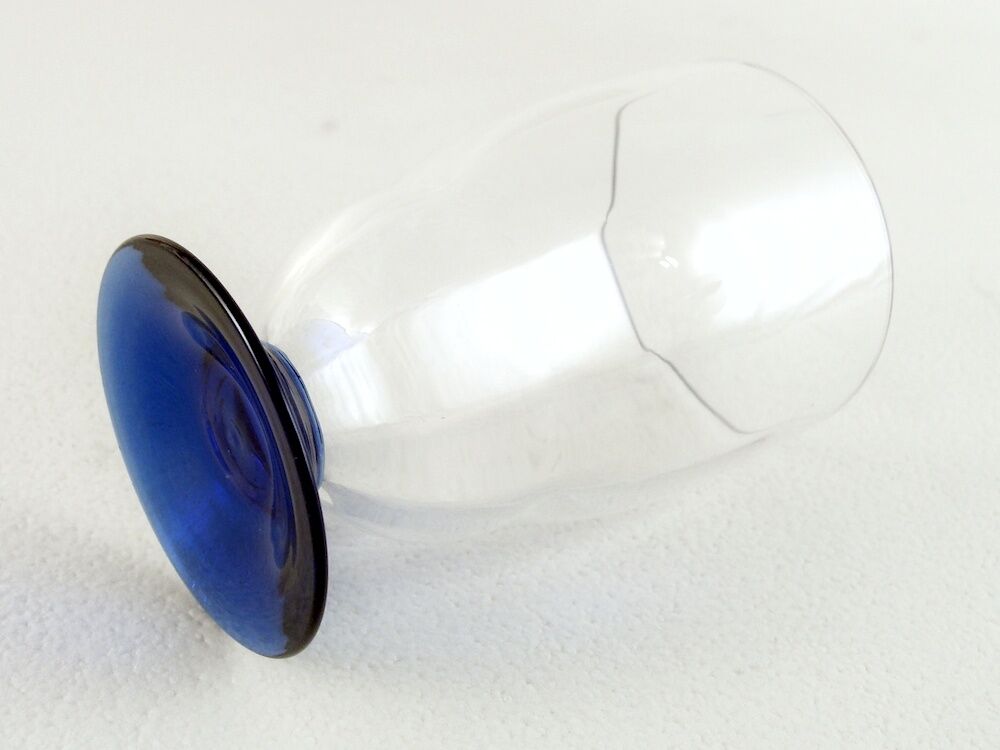 1930 glasses, blue feet