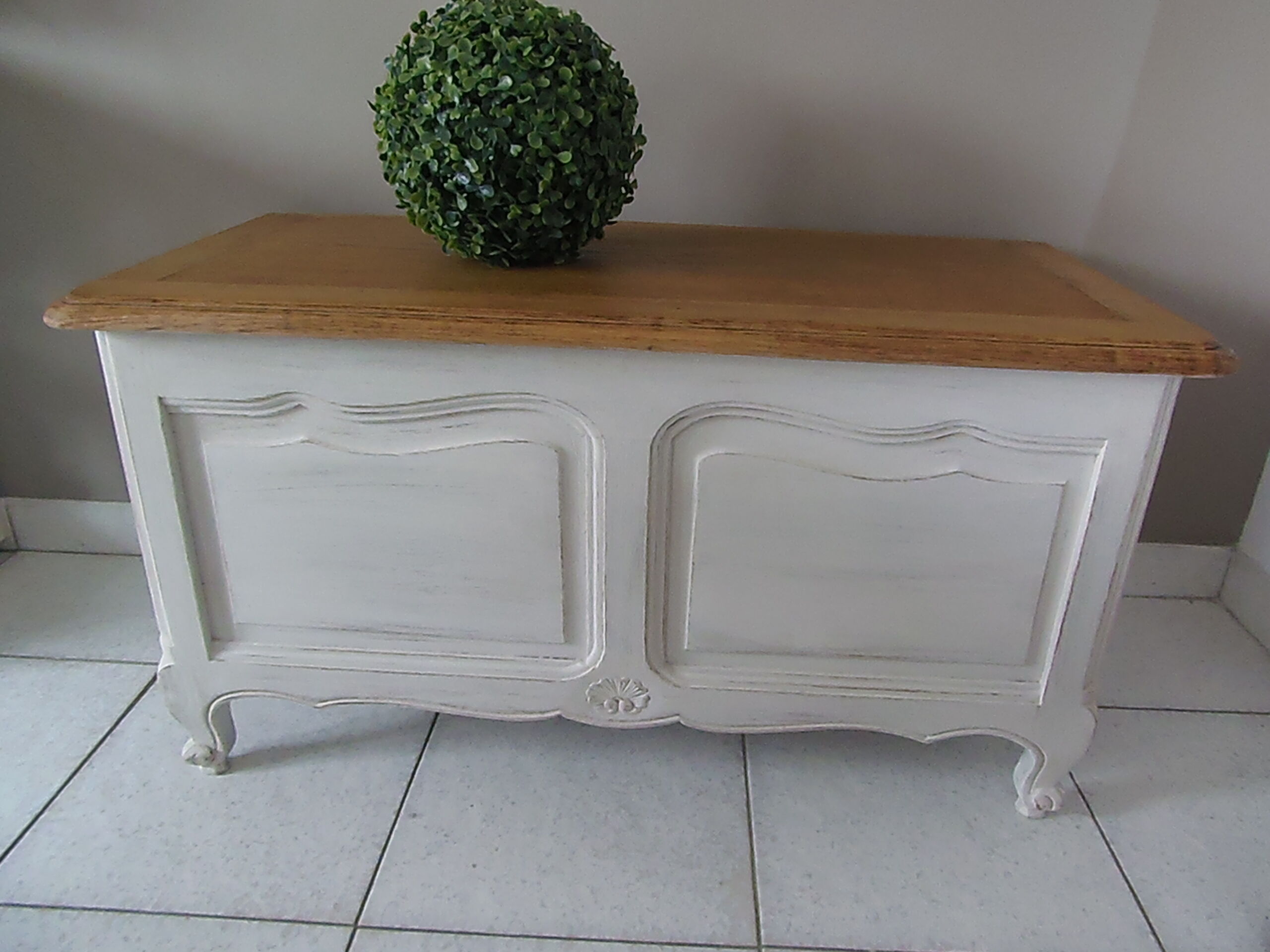 Former trunk style Louis XV in  oak