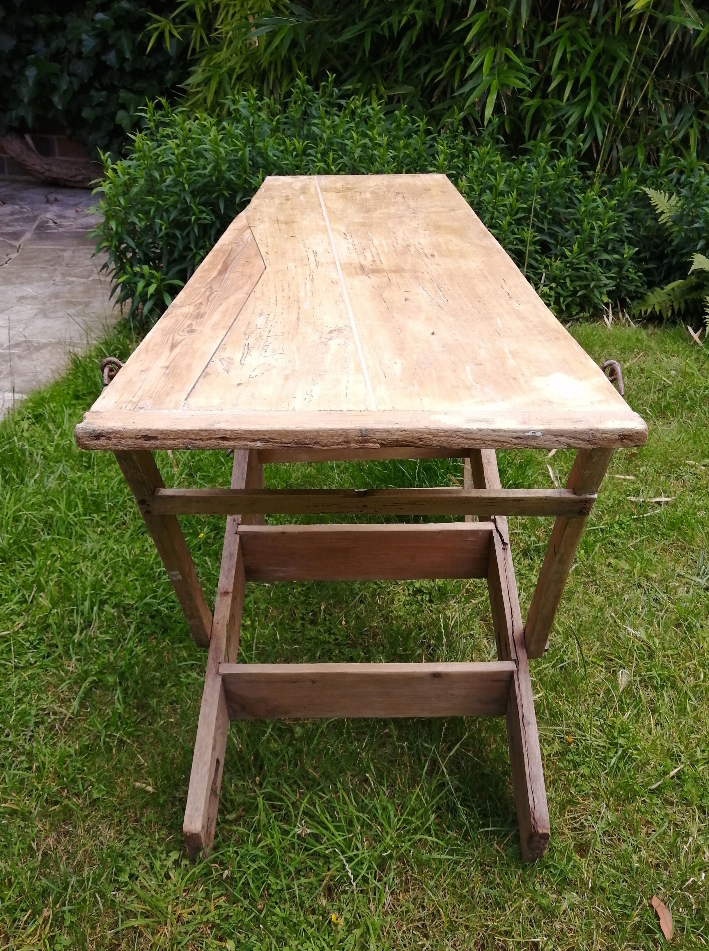 Stepladder table unique piece