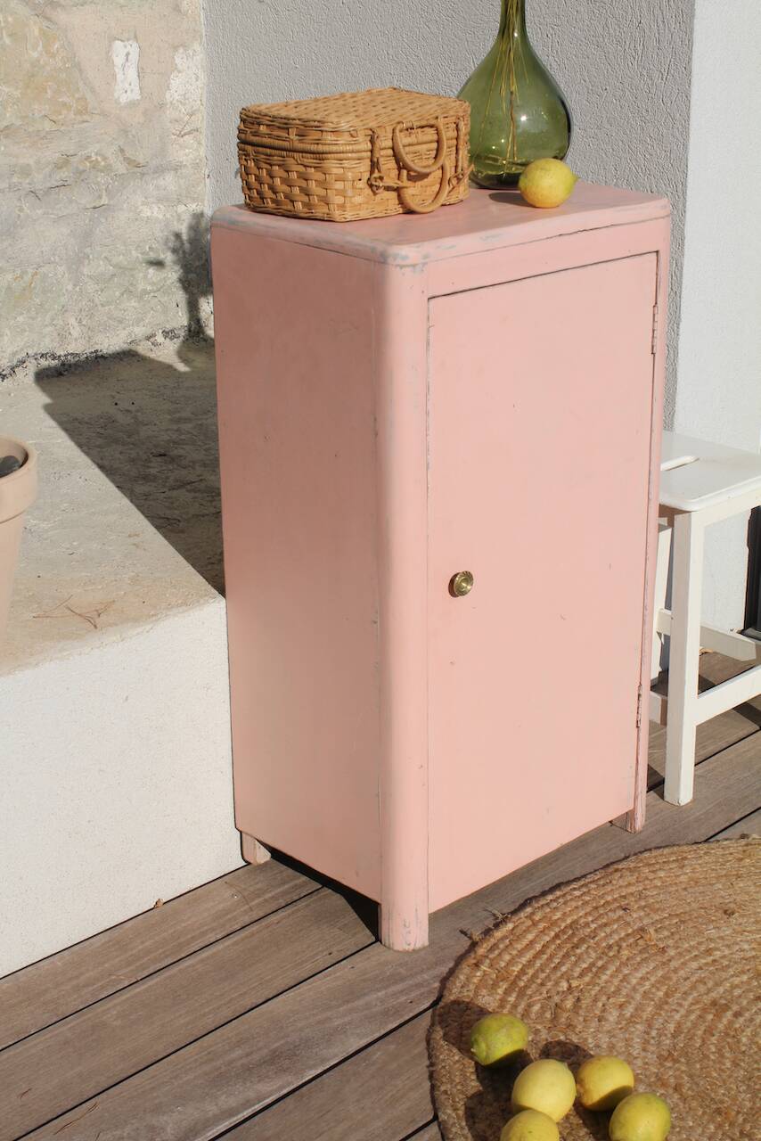 Small powder pink Parisian wardrobe