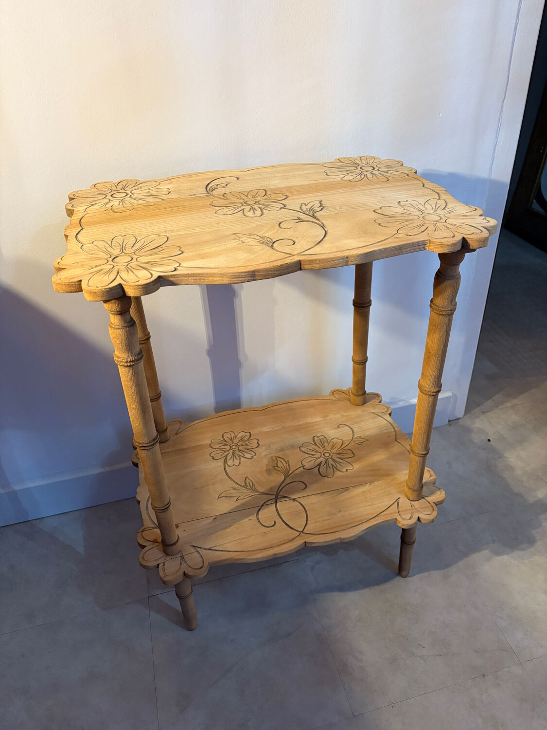 Floral decorative side table