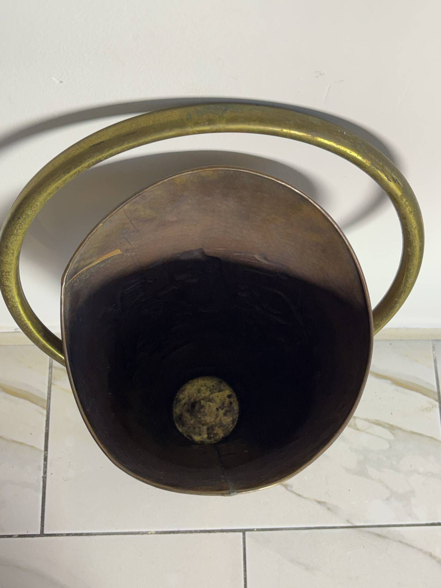 Vintage umbrella stands in solid brass and copper – Relief decoration