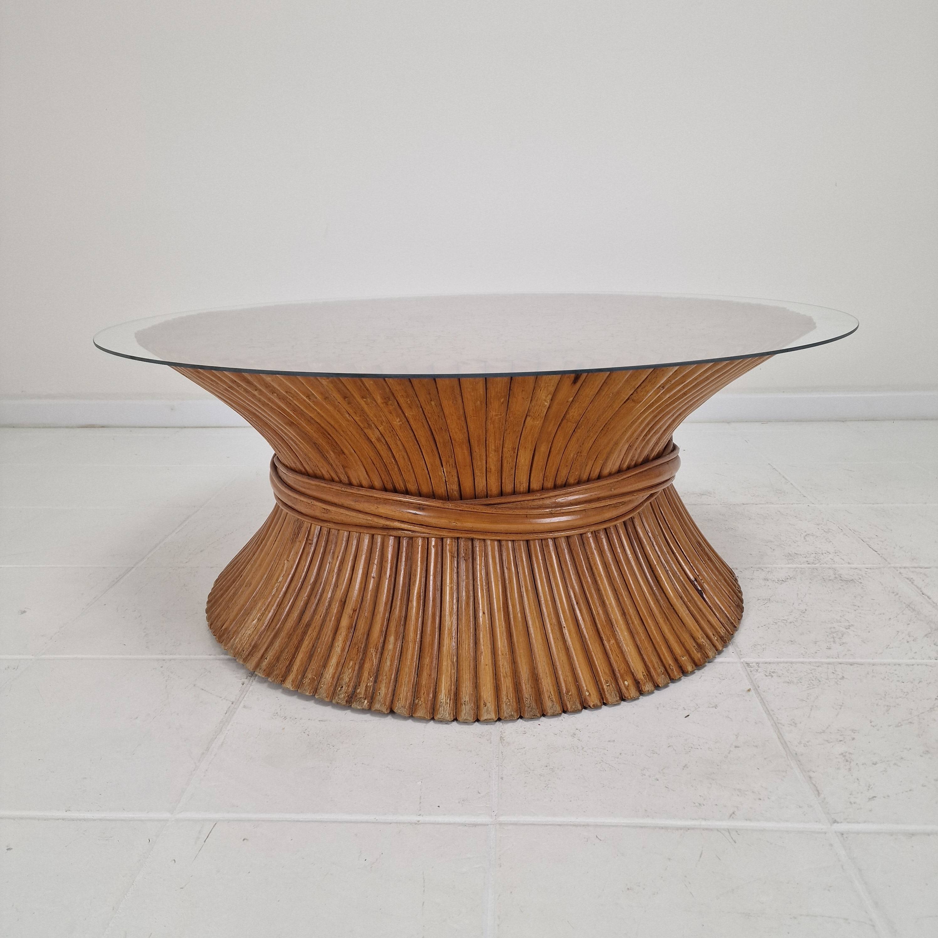Table basse en bambou en forme de gerbe de blé par McGuire, États-Unis, vers 1970