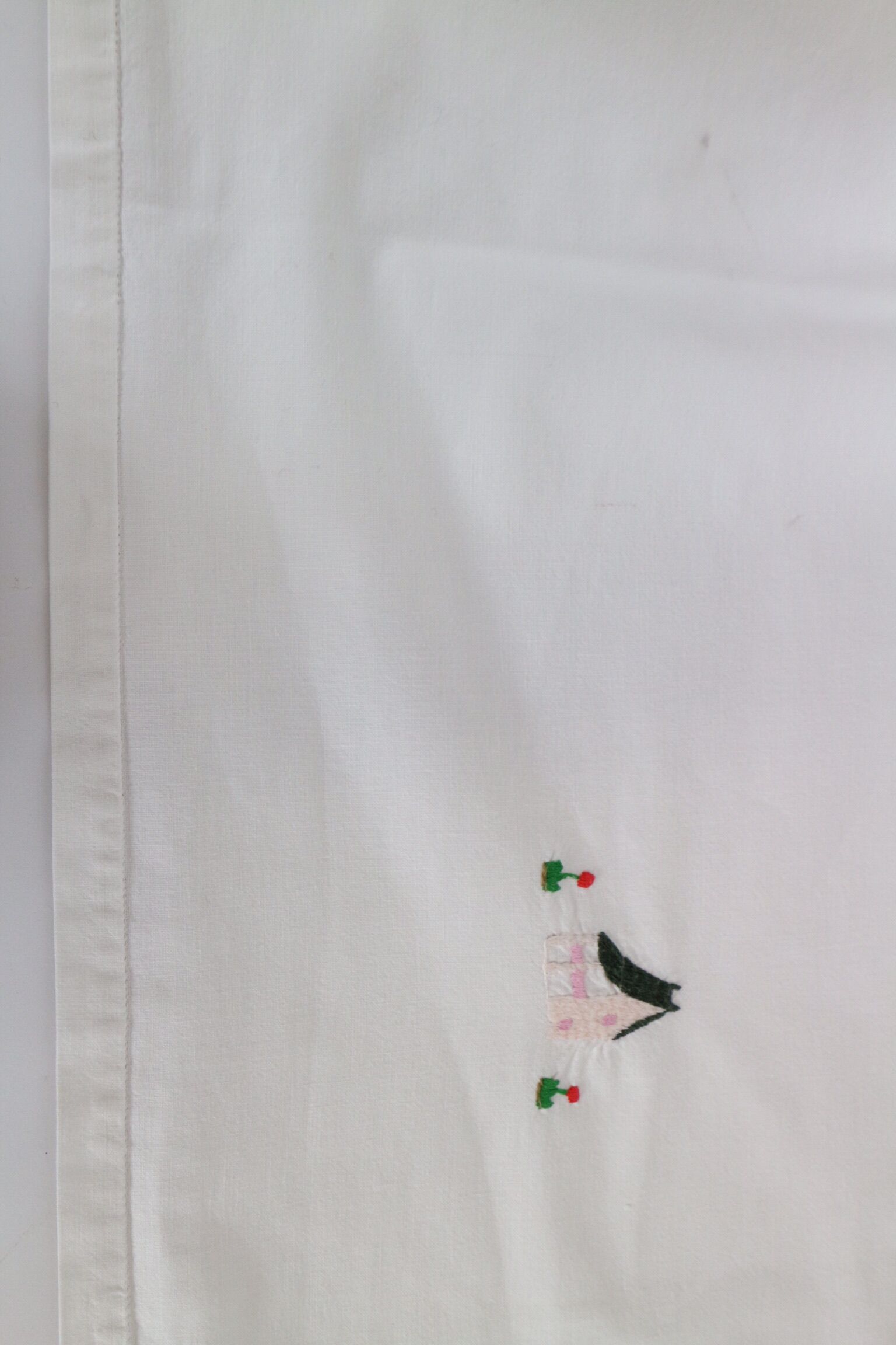 Tavaglia with peasant embroidery