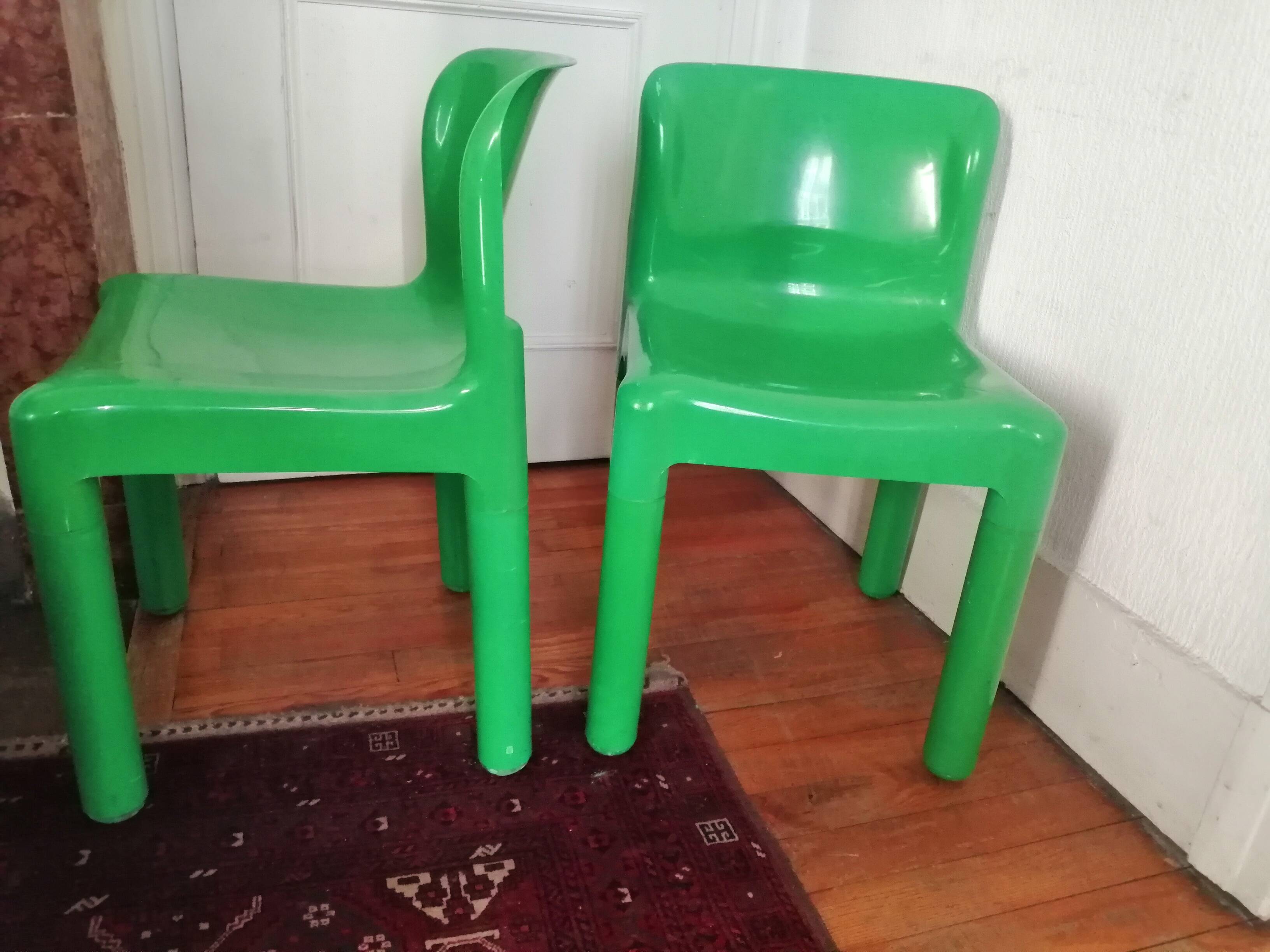 Pair of chairs. Carlo Bartoli. Kartell. Model 4875