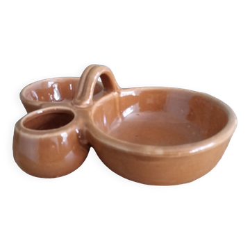Aperitif server with three sauce cups