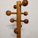 Pine parrot coat rack from the 70s