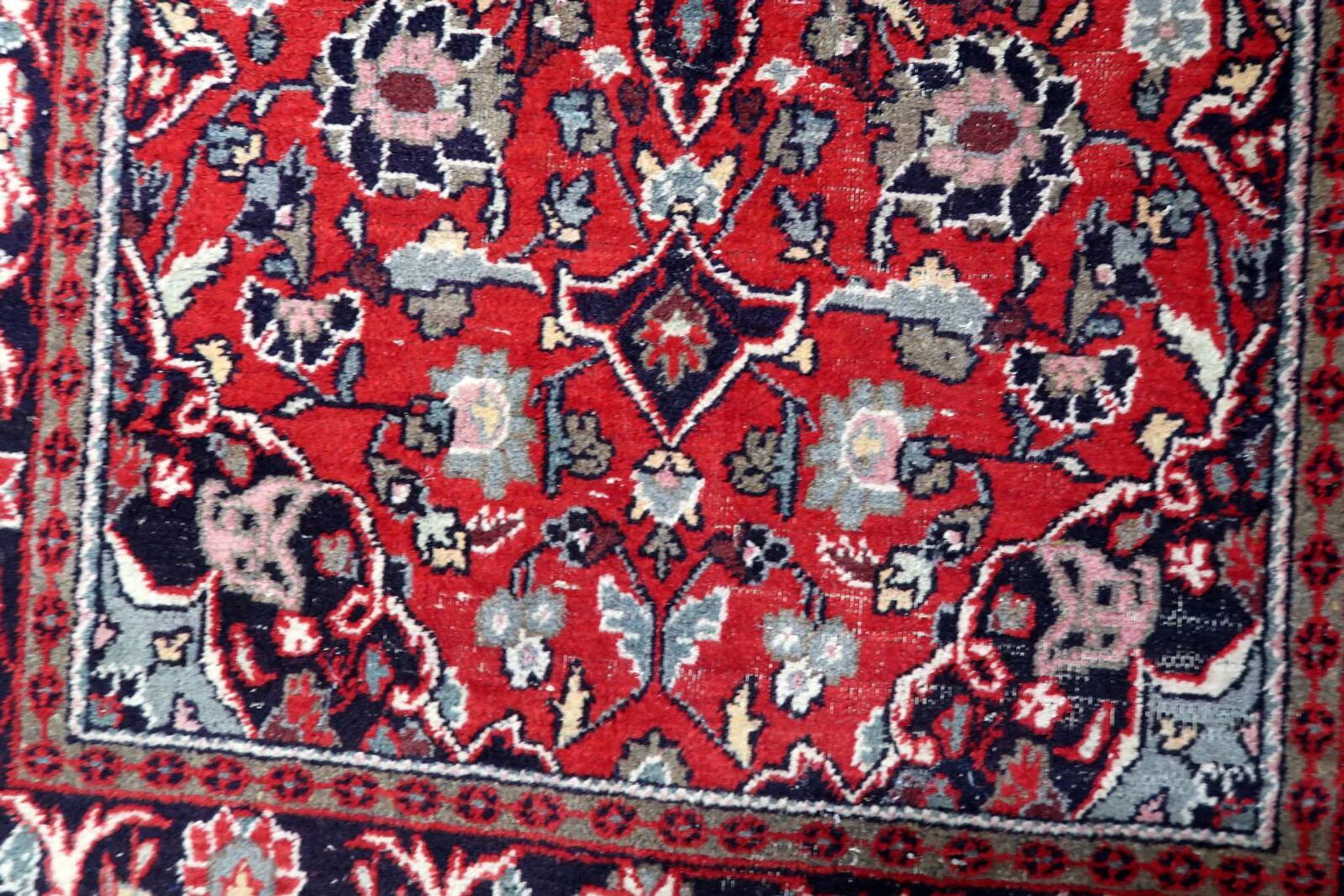 Handmade vintage Persian Hamadan rug 132cm x 196cm, 1950s