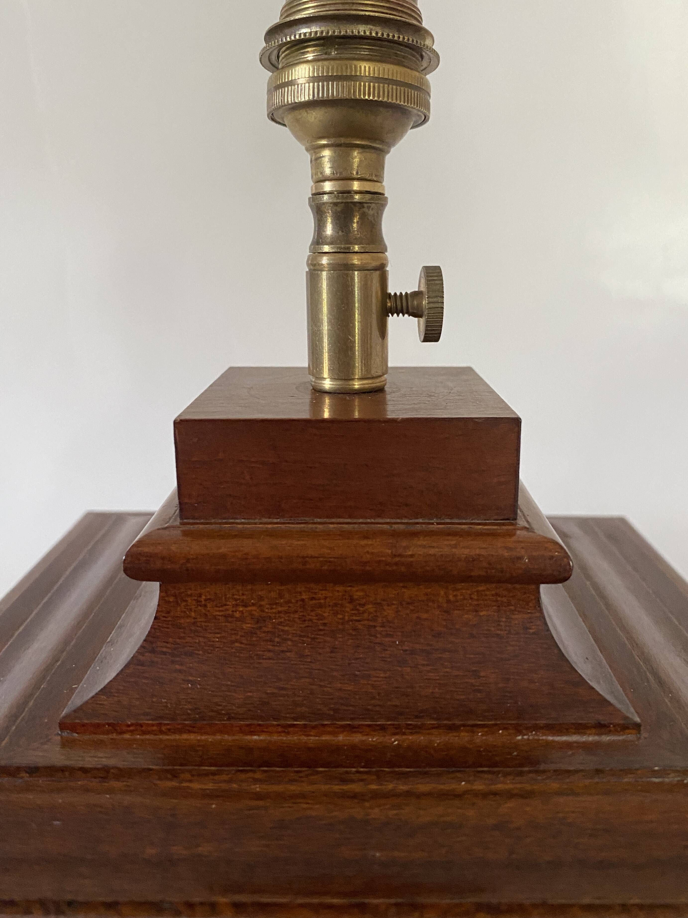 English lamp, fabric cable, cotton lampshade