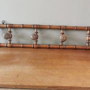 Porte manteau mural ancien en bois