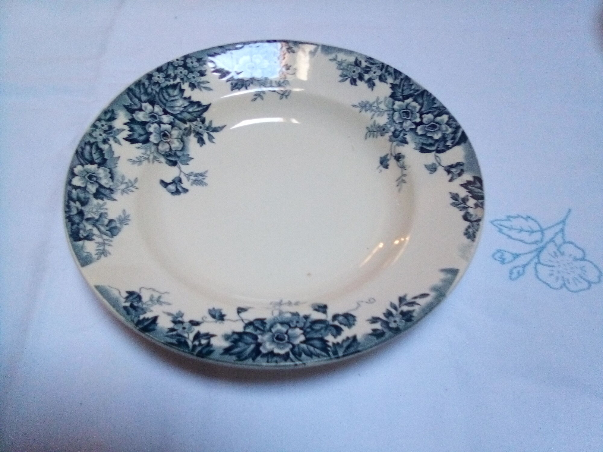 6 Marie Louise hollow plates / Hamage Wolf Mill