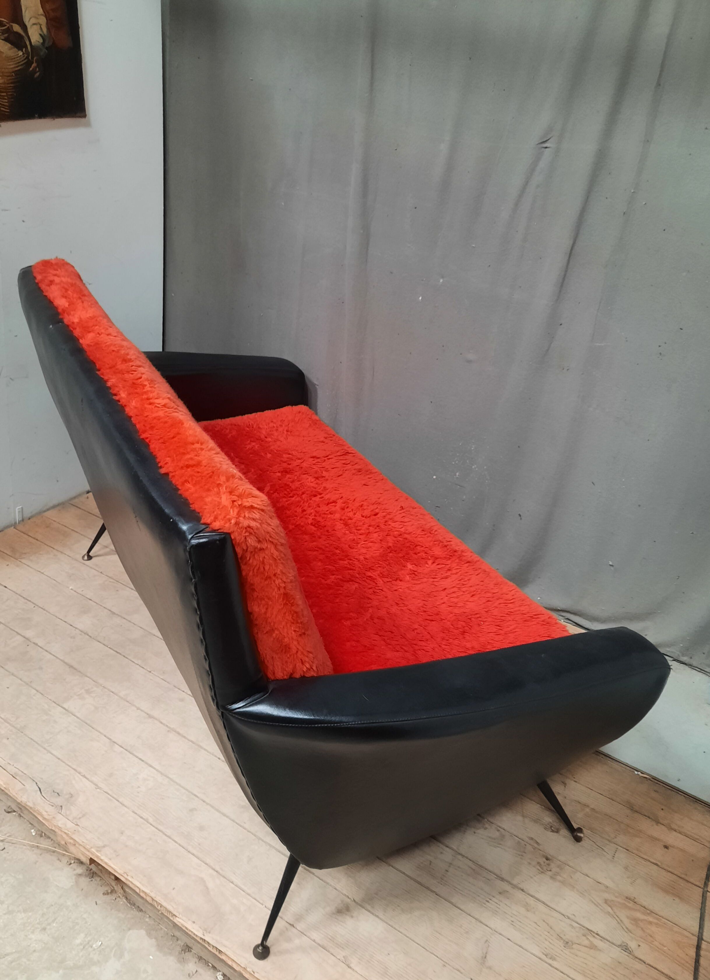 Canapé vintage pieds compas