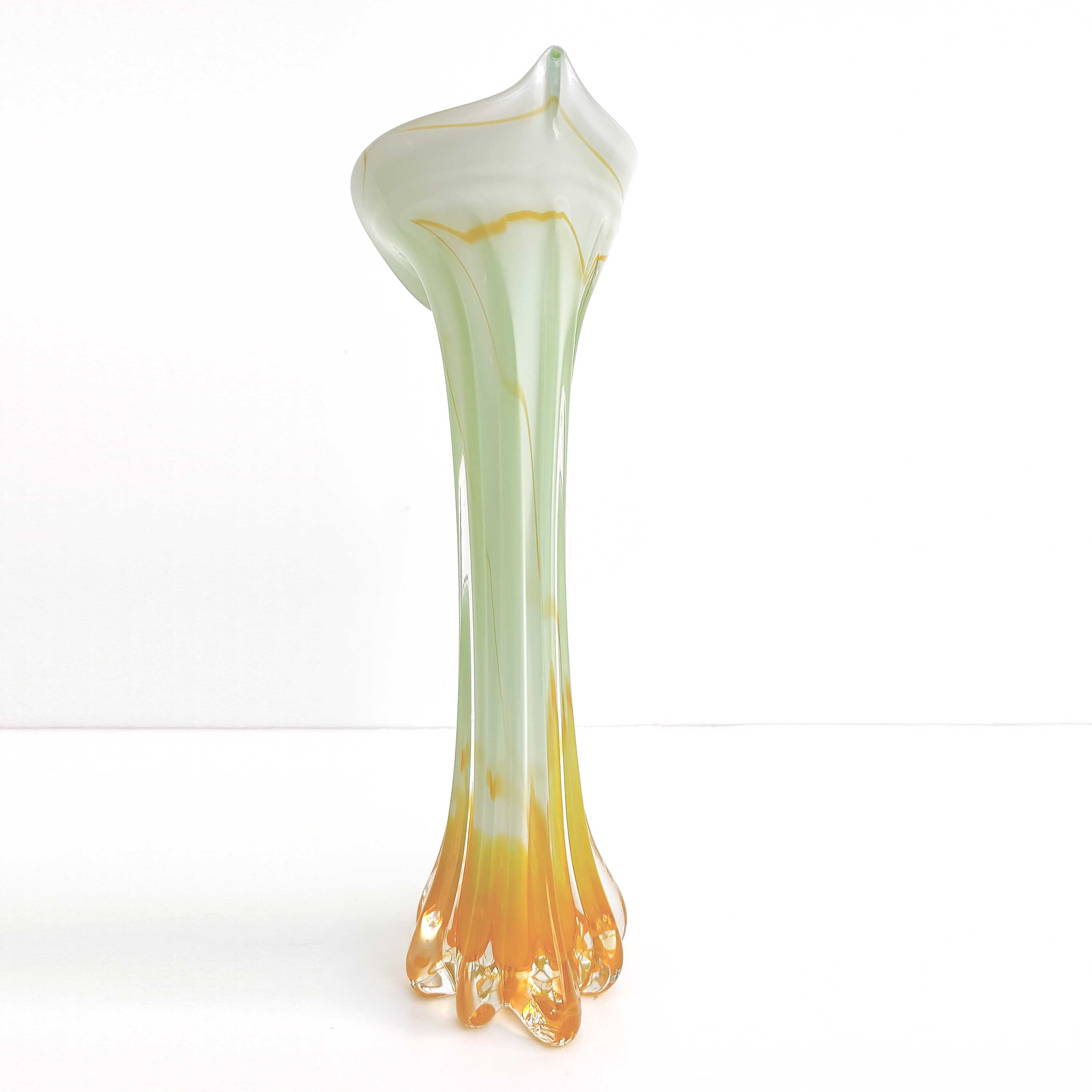 Soliflore vase in blown glass shape green and orange flower