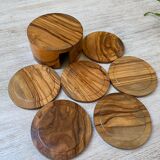 6 coasters in olive wood and their storage box