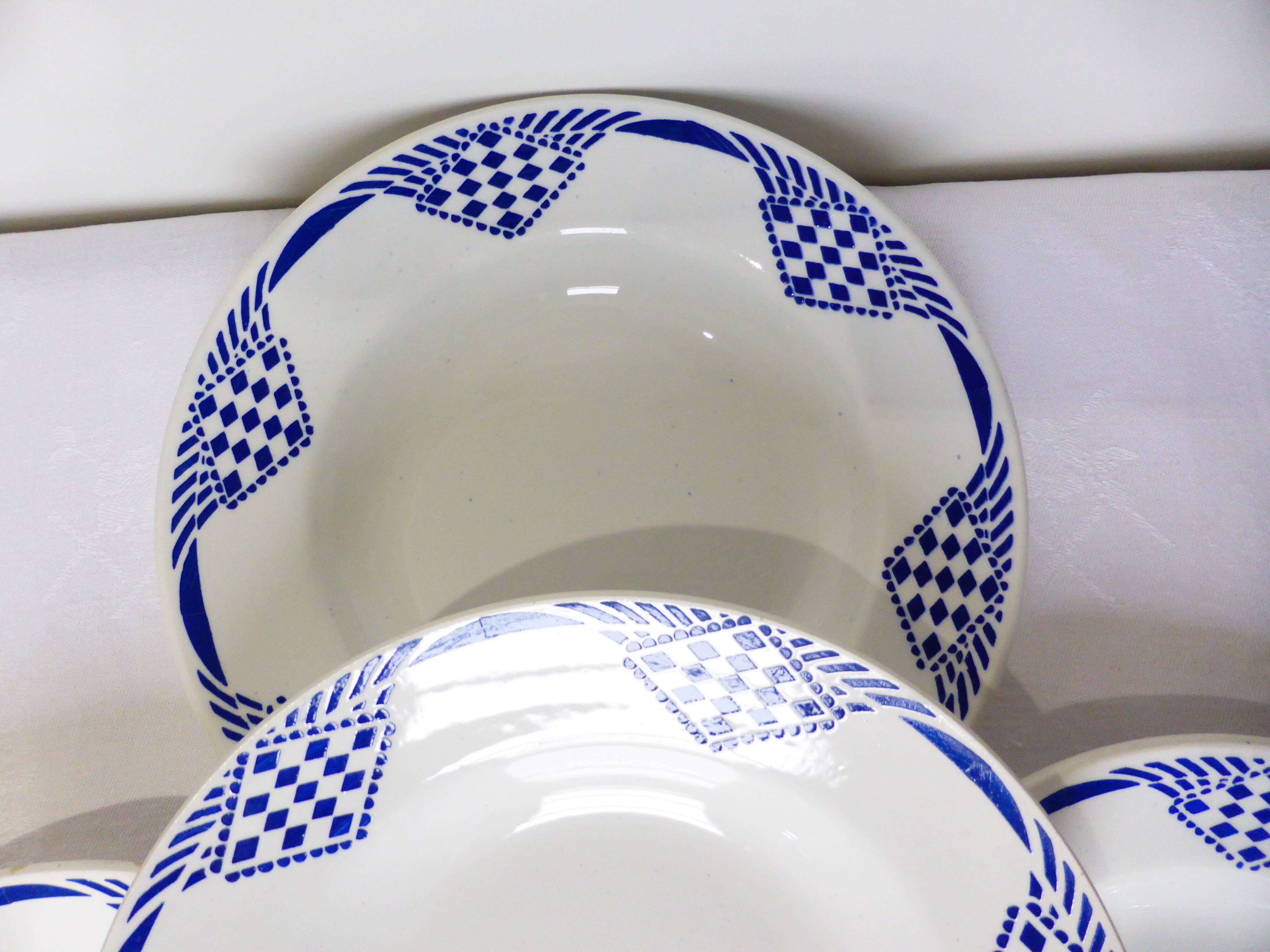 4 deep plates from Moulin des Loups et Hamage, Pantin model 211236