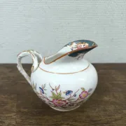 Milk jug, creamer Sarreguemines Minton 215