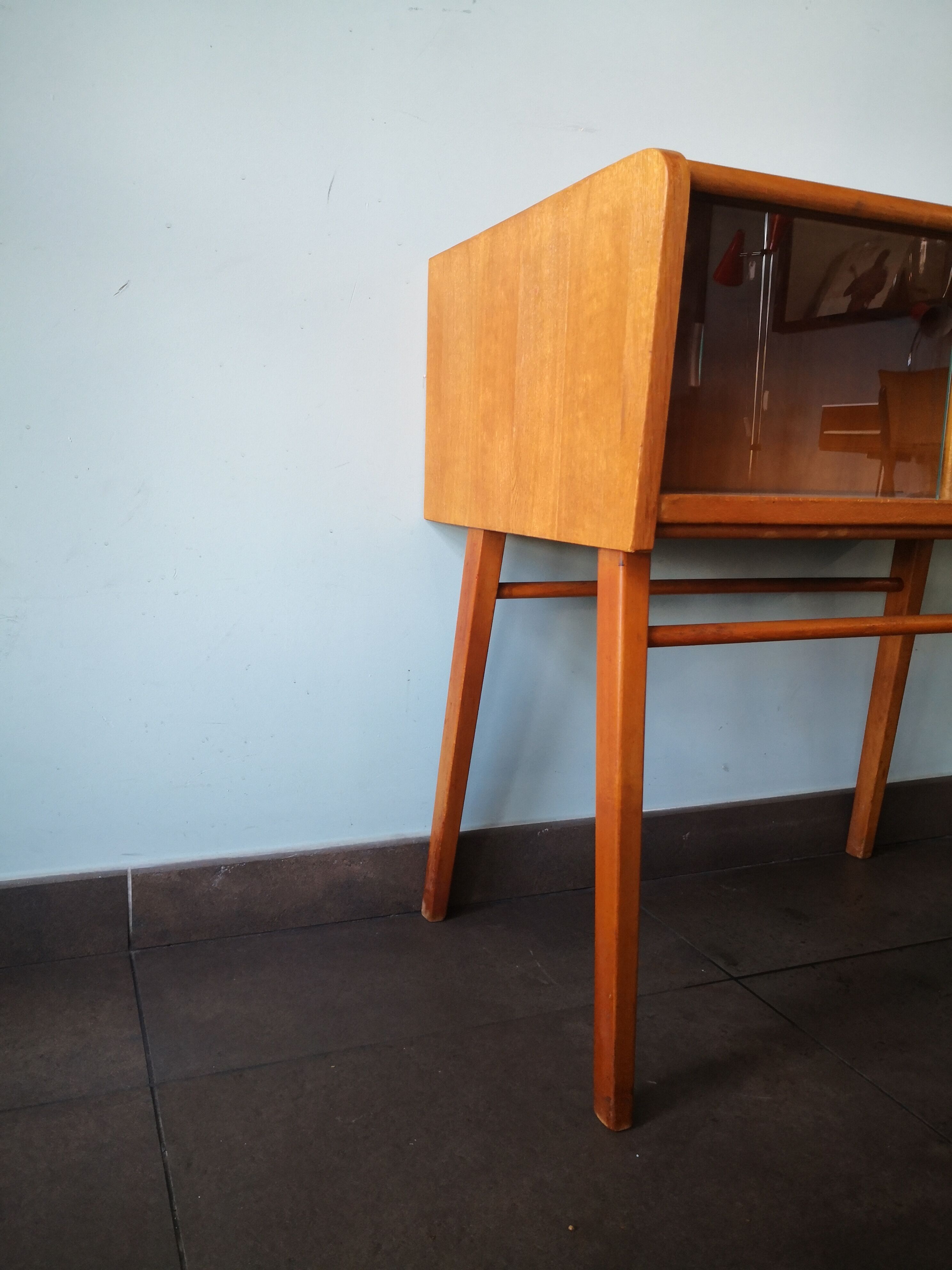 Vintage TV/radio stand, Czech (Opp. Hodonin)