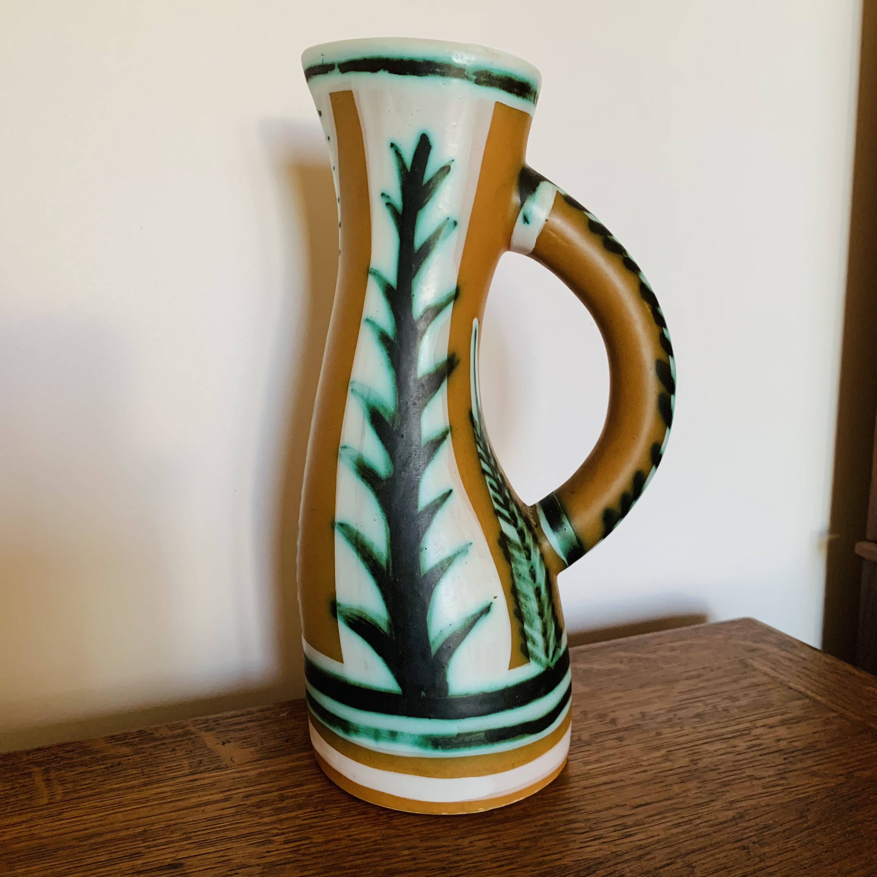 Kéraluc earthenware pitcher by Pierre Toulhoat