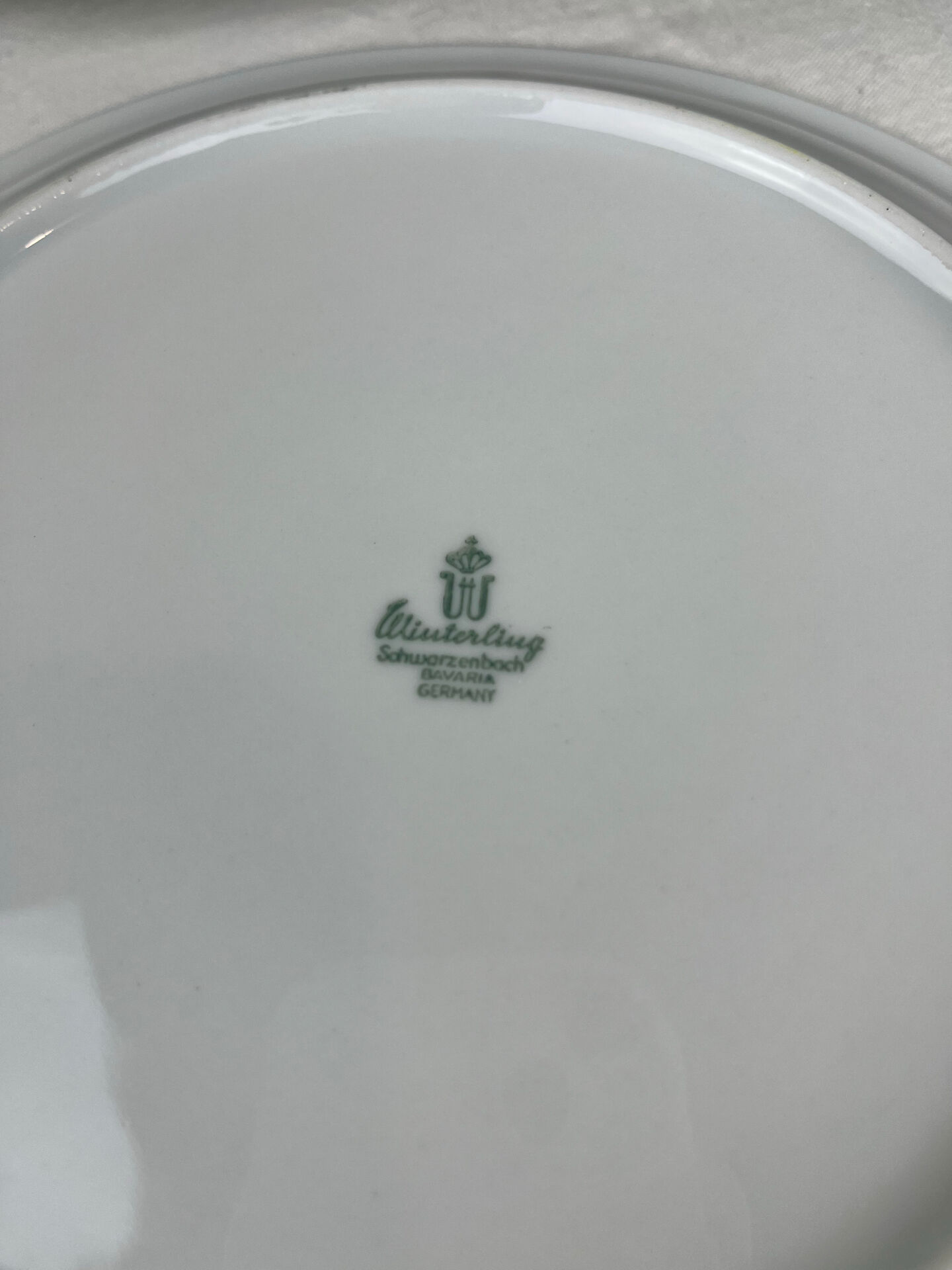Decorated flat plates