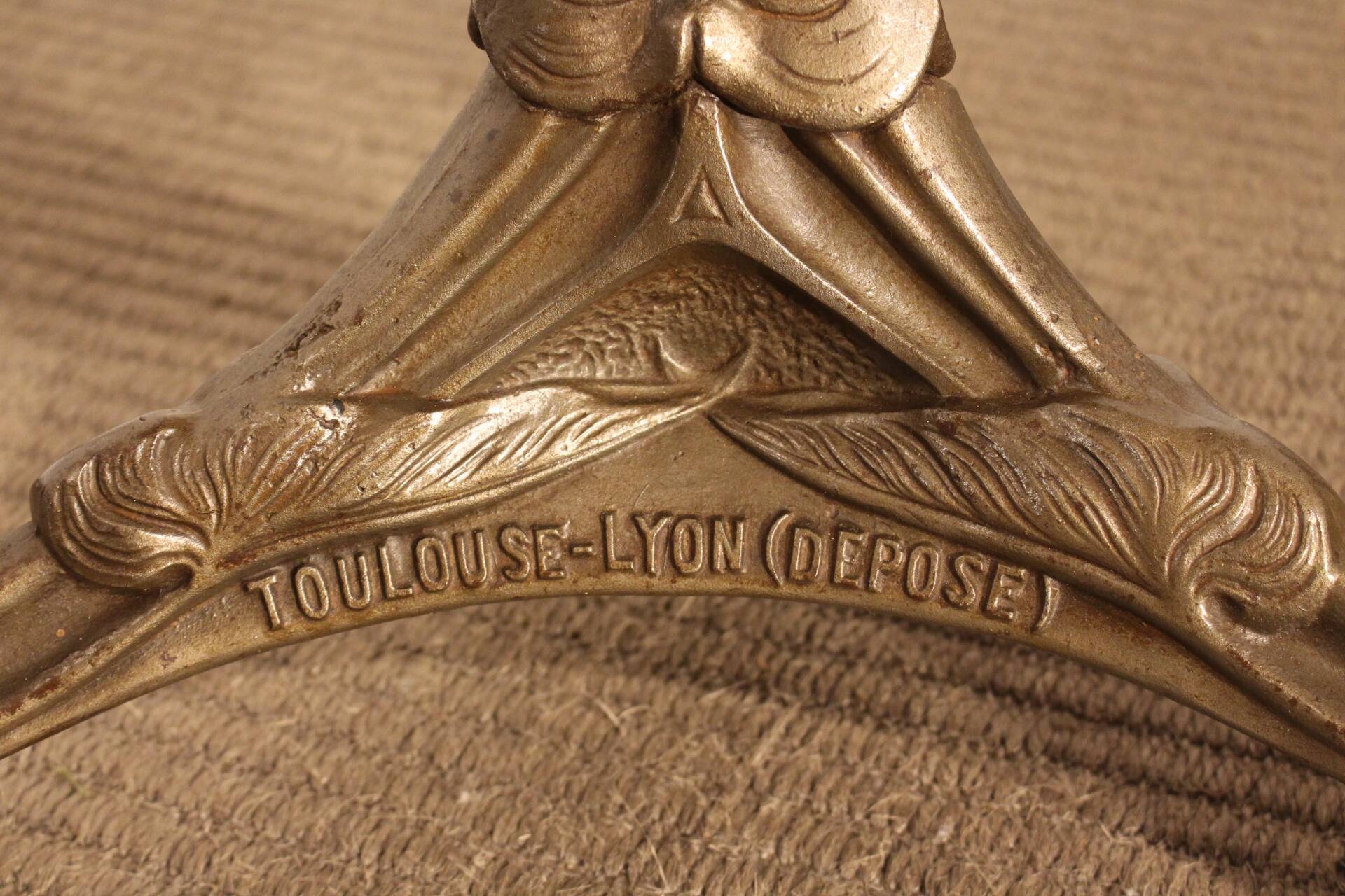 Hector Guimard pedestal table