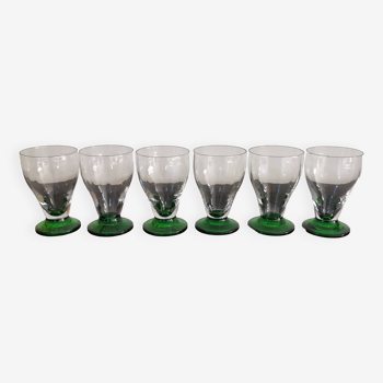 6 OLD COLORED GREEN STEMMED GLASSES FROM THE 1930S