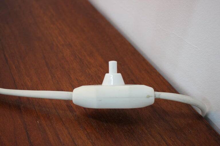 Lampe de table mid-century Rocket, époque spatiale, années 1960