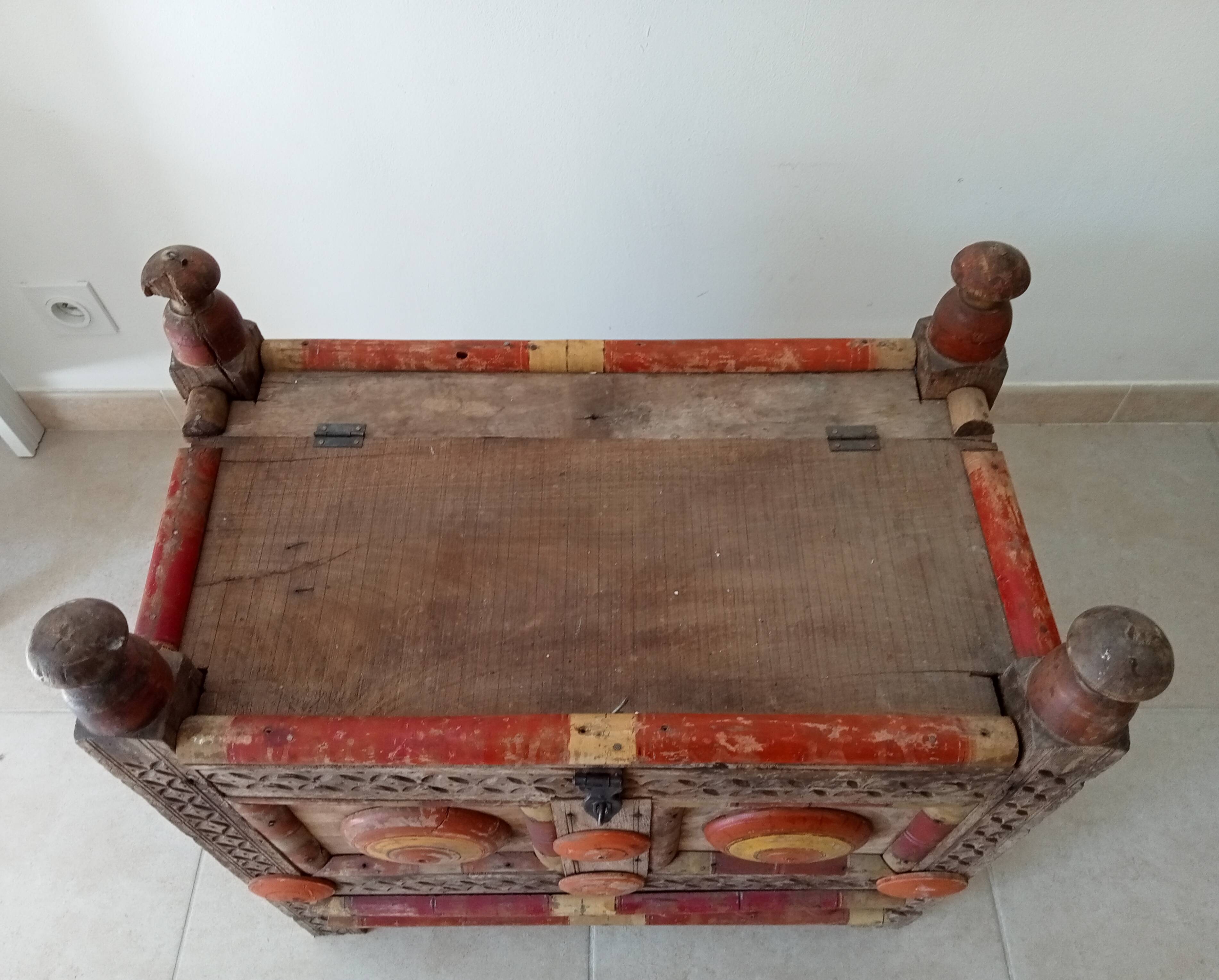 Antique Pakistani chest from the end of the 19th century