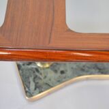 Table à manger italienne du milieu du siècle en acajou, laiton et marbre. Fr