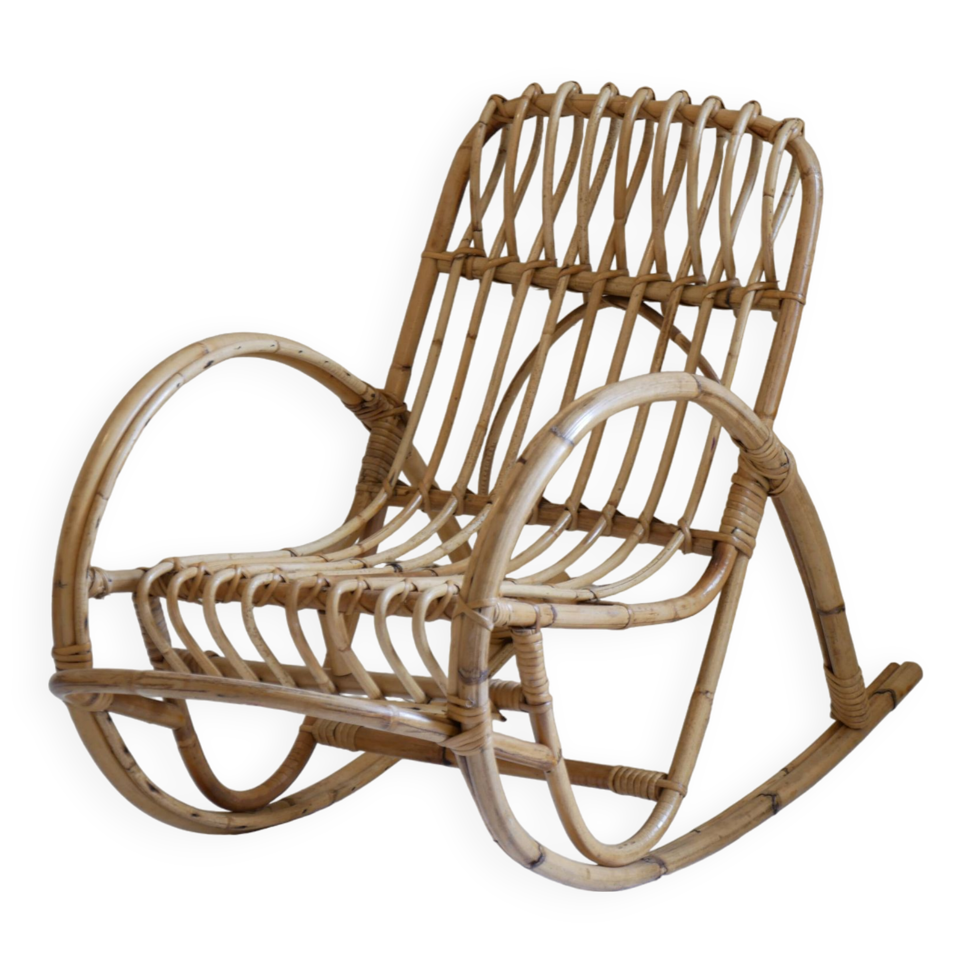 VINTAGE RATTAN ROCKING CHAIR