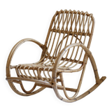 Rocking chair en rotin vintage