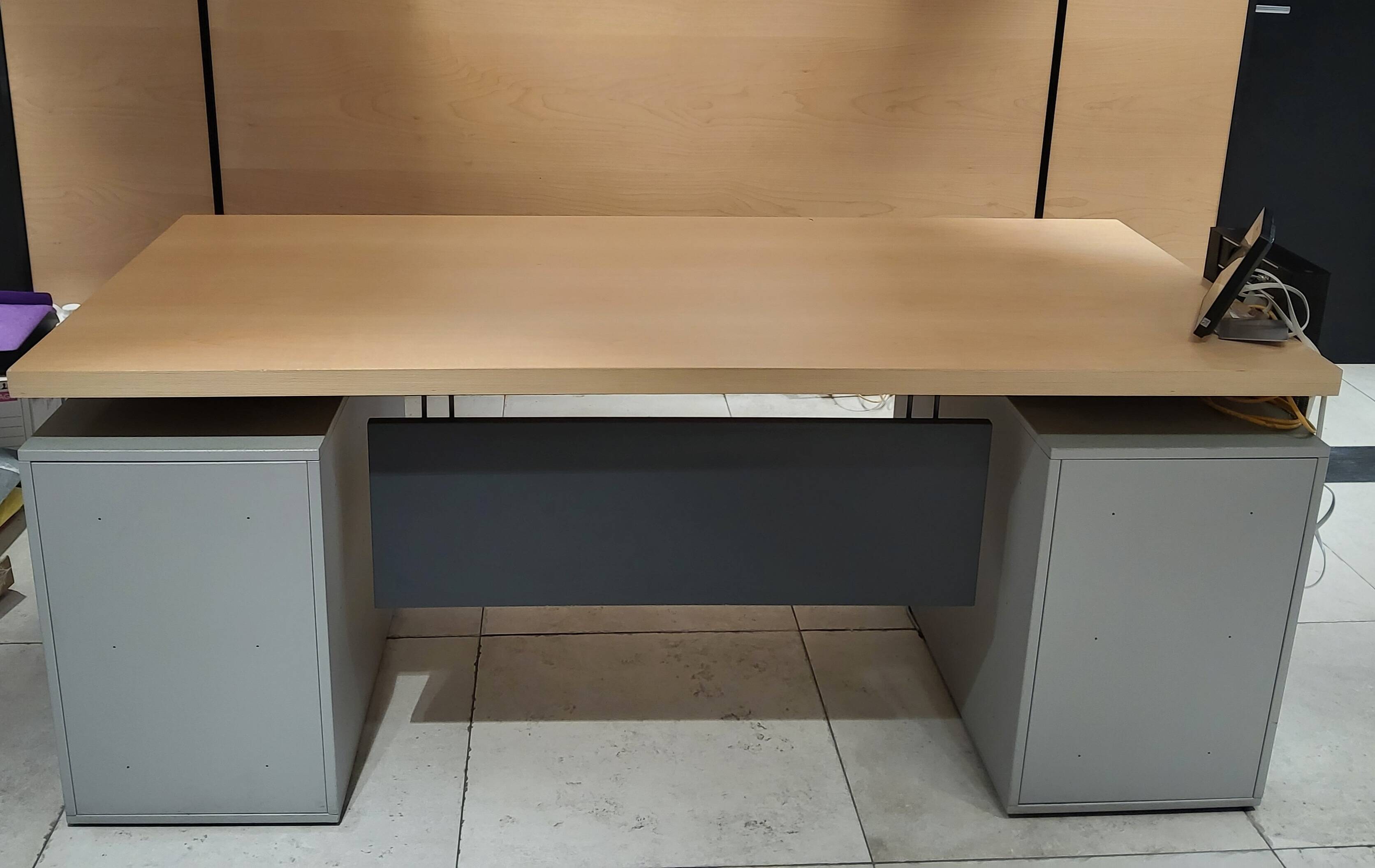Uniform composition cases by Jean Nouvel.