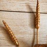 Double wall lamp in golden metal ears of wheat